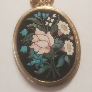 Avon flower necklace